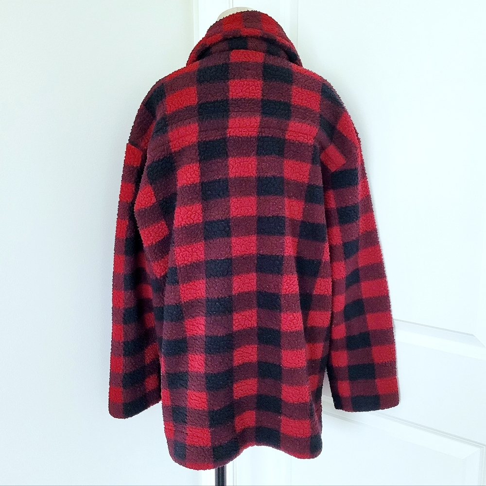 LEE Red/Black Plaid Sherpa Shacket Comfy Cozy Fall Fleece Travel Winter Vegan - Picture 5 of 10